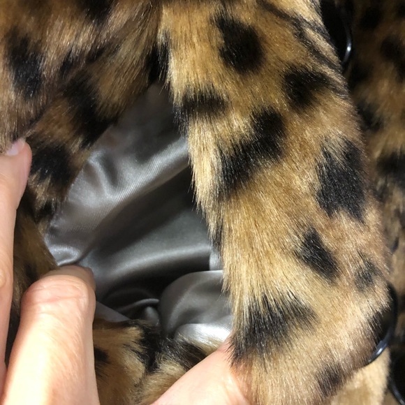 Loft faux fur crop jacket - Picture 4 of 10